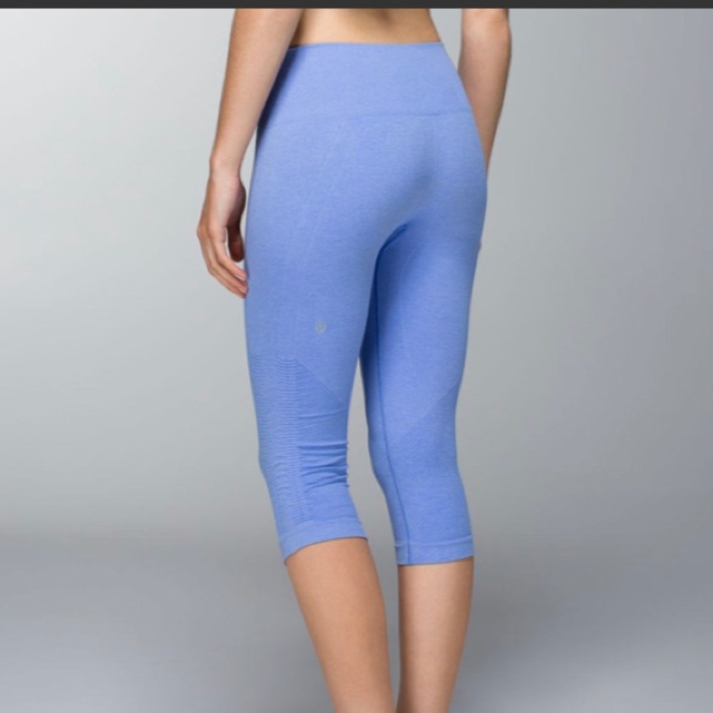 Lululemon in the flow crop legging
